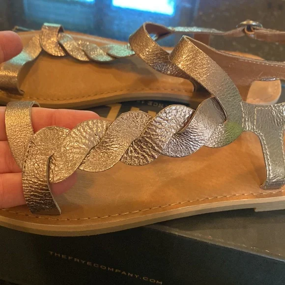 Frye Braided Strap Sydney Sandal NIB Size 10 in Bronze - Picture 6 of 16